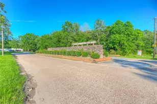 179 Somerset, Livingston, TX 77351 - Photo 10