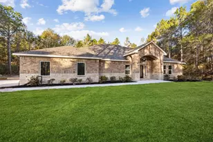 105 Wood Forest Ln, Huntsville, TX 77340 - Photo 1