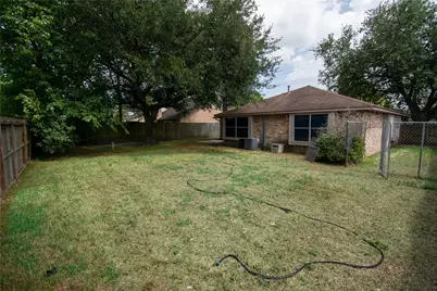 1009 Wildwood Drive, Deer Park, TX 77536 - Photo 14