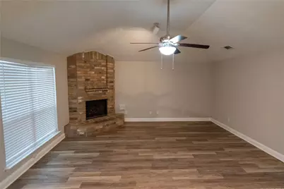 1009 Wildwood Drive, Deer Park, TX 77536 - Photo 6
