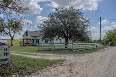 7707 Kieke Road, Carmine, TX 78932 - Photo 26