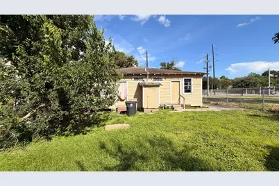 2409 Elysian Street, Houston, TX 77009 - Photo 30