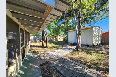 510 Gammon Drive, Houston, TX 77022 - Photo 18