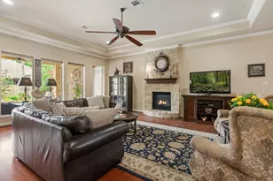 99 N Mews Wood Ct, The Woodlands, TX 77381 - Photo 16