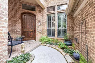 99 N Mews Wood Ct, The Woodlands, TX 77381 - Photo 4