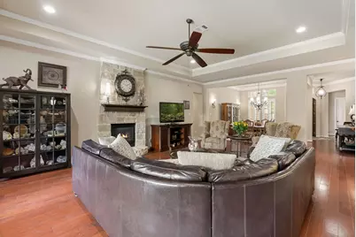 99 N Mews Wood Court, The Woodlands, TX 77381 - Photo 18