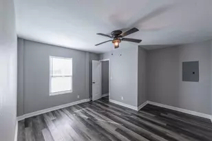 715 35th St, Galveston, TX 77550 - Photo 12