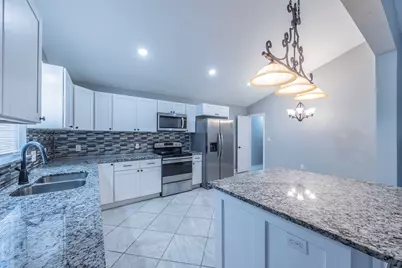 715 35th Street, Galveston, TX 77550 - Photo 4