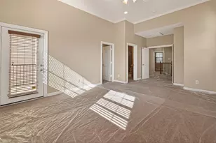 2063 W 14th 1/2 St, Houston, TX 77008 - Photo 22