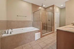 2063 W 14th 1/2 St, Houston, TX 77008 - Photo 26