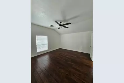 9207 Dairy View Lane, Houston, TX 77099 - Photo 14