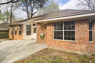 95 S Dreamweaver Cir, The Woodlands, TX 77380 - Photo 2