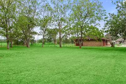 318 County Road 296D, Alvin, TX 77511 - Photo 20