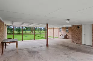318 County Rd 296D, Alvin, TX 77511 - Photo 4