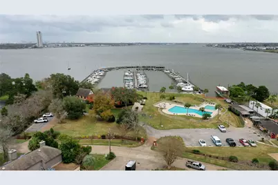 2662 Sailboat Drive, Houston, TX 77058 - Photo 22