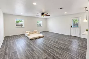 4910 Croker Ridge Rd, Houston, TX 77053 - Photo 4