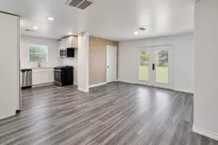 4910 Croker Ridge Rd, Houston, TX 77053 - Photo 6