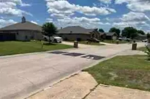 1609 Lesli Dr, Royse City, TX 75189 - Photo 4