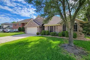 18511 Falcon Crest Dr, Humble, TX 77346 - Photo 2