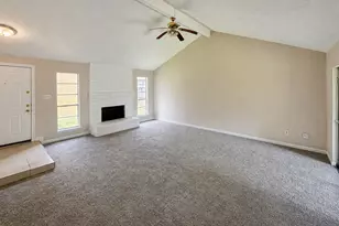 8710 Parkway Forest Dr, Houston, TX 77044 - Photo 10