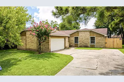 8710 Parkway Forest Drive, Houston, TX 77044 - Photo 2