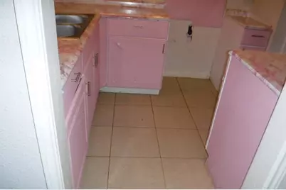 8710 Parkway Forest Drive, Houston, TX 77044 - Photo 6