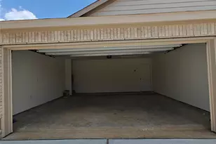 22406 Birch Bud Ln, Tomball, TX 77377 - Photo 6