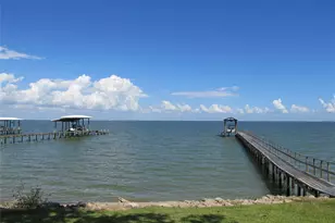 3 Avenue E, Bacliff, TX 77518 - Photo 2