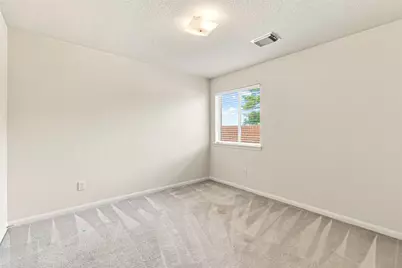 2002 Roaring Springs Drive, Pearland, TX 77584 - Photo 16