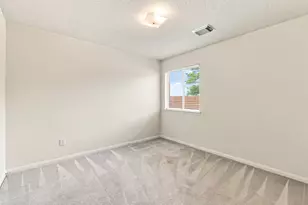 2002 Roaring Springs Dr, Pearland, TX 77584 - Photo 16