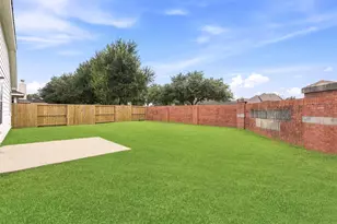 2002 Roaring Springs Dr, Pearland, TX 77584 - Photo 20