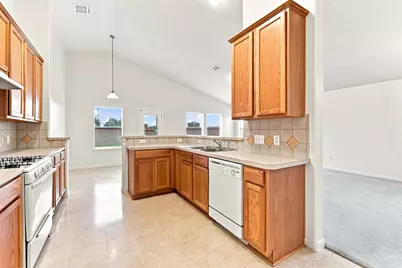 2002 Roaring Springs Drive, Pearland, TX 77584 - Photo 8