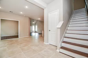 5039 Azalea Trace Dr, Houston, TX 77066 - Photo 4