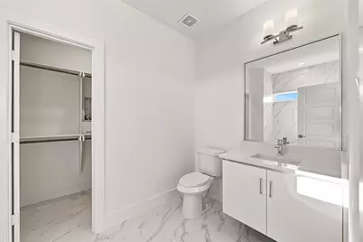 4704 Thornton Views Road, Houston, TX 77018 - Photo 20
