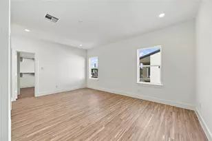 4704 Thornton Vws Rd, Houston, TX 77018 - Photo 22
