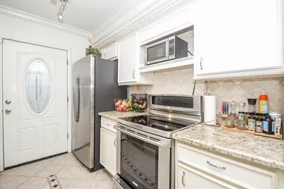 1938 Augusta Drive, Houston, TX 77057 - Photo 4