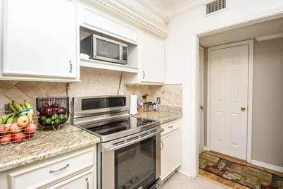 1938 Augusta Drive, Houston, TX 77057 - Photo 6