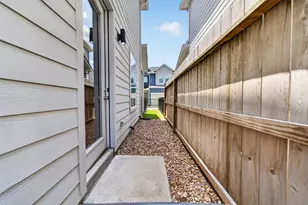 1205 W Tidwell Rd, Houston, TX 77091 - Photo 32