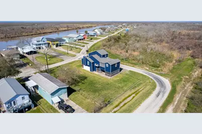 324 County Road 257, Matagorda, TX 77457 - Photo 1