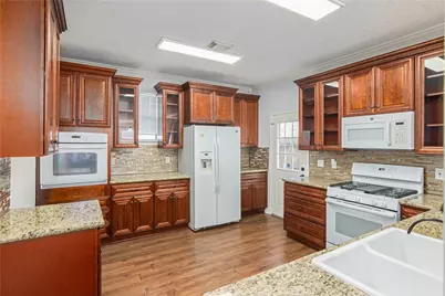 2718 Sandpebble Drive, Seabrook, TX 77586 - Photo 12