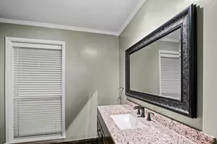 1905 Zapp Ln, Pasadena, TX 77502 - Photo 10