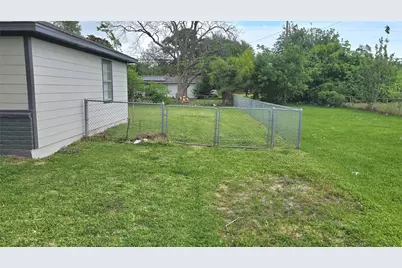 3502 Magnolia Avenue, Texas City, TX 77590 - Photo 18
