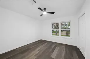 210 Weeping Oak Ln, Spring, TX 77388 - Photo 16