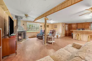 388 Cr 4752, Broaddus, TX 75929 - Photo 14