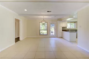 10922 Hillcroft Ave, Houston, TX 77096 - Photo 8