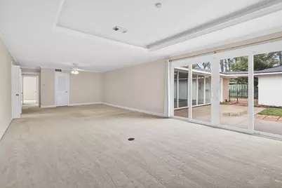 5911 Southern Hills Drive, Houston, TX 77069 - Photo 32