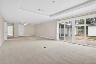 5911 Southern Hills Dr, Houston, TX 77069 - Photo 32