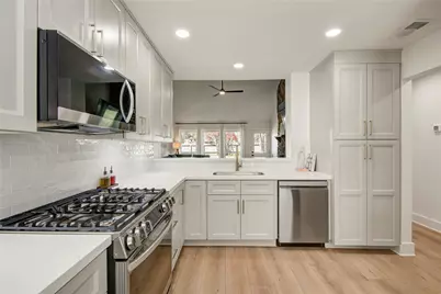 12210 Three Lakes Boulevard, Tomball, TX 77375 - Photo 8