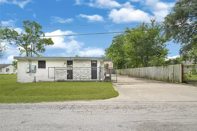 3714 Dabney Street #10, Houston, TX 77026 - Photo 2