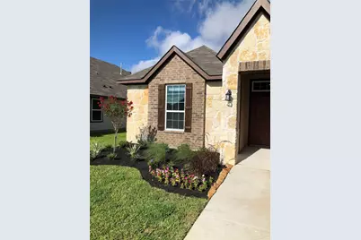 1006 Old Vine, Brenham, TX 77833 - Photo 2